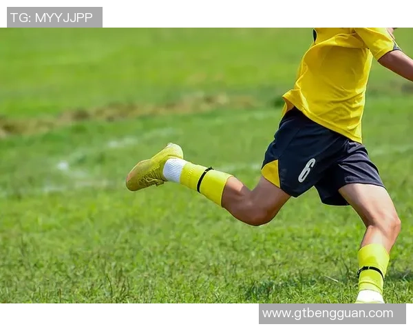 提升足球运动员下肢敏捷性的训练方法与技巧探讨